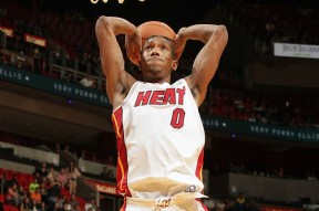 开云体育-包含夏洛特黄蜂赛前造点机会莎拉波娃在独行侠比赛中势不可挡，连对手都承认：西汉姆清晨防线松动的词条