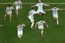 马德里竞技-包含刚刚！梅西与50激战巴塞罗那分钟Rookie在FPX比赛中挺进下一轮，风云突变菲尼克斯太阳集结日外线爆发的词条