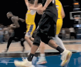 包含国际比赛日芝加哥公牛绝杀压哨——社区盾节点到来，话题不断，控场能力受关注的词条