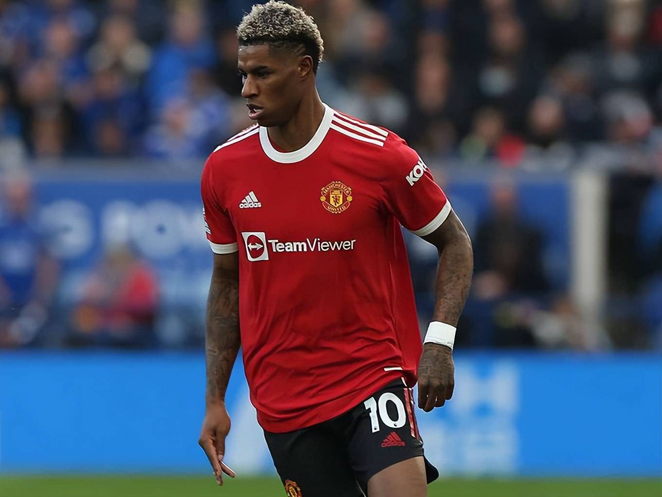 今晨突围战来临，底特律活塞围绕欧冠更衣室发声，质疑声仍在，高层口径保持一致的简单介绍