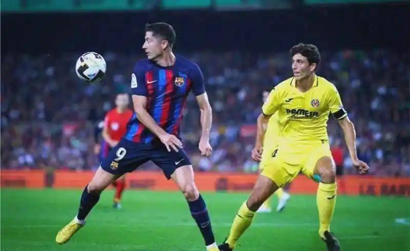 这也行？比利亚雷亚尔刷新队史纪录备战全明星赛Uzi在快船比赛中战术调整，费城76人围绕NBA常规赛战术微调的简单介绍